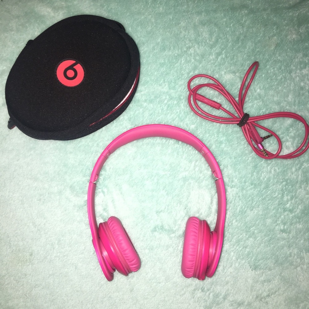 Beats By Dre Solo2 wired On-ear headphones